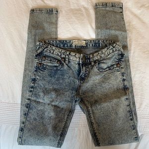 Free people jeggings- size 26- light wash